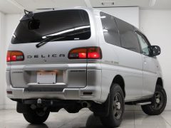 Mitsubishi Delica Spacegear