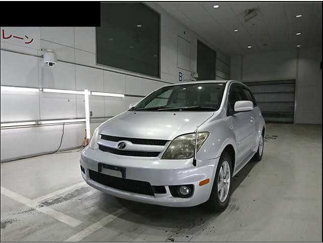 2006 TOYOTA IST 133,000 km