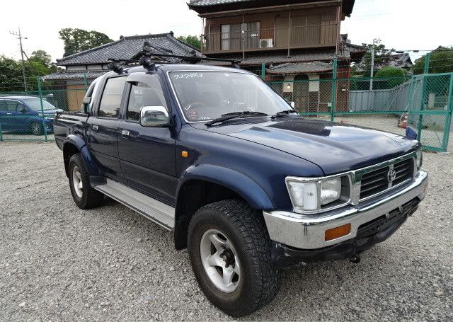 1996 TOYOTA HILUX Diesel  167,393 km