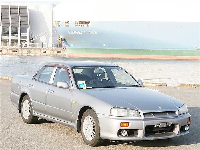 1998 Nissan Skyline 87,100 km