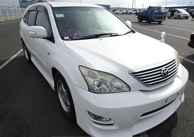 2005 TOYOTA HARRIER 300G 123,985 km