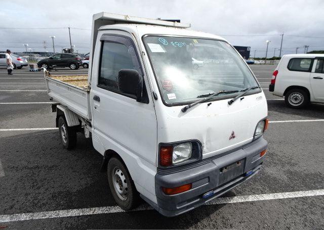 1997 MITSUBISHI MINICAB TRUCK  189,409 km