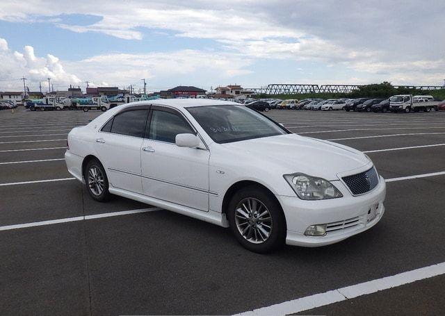 2004 TOYOTA CROWN ATHLETE 107,465 km