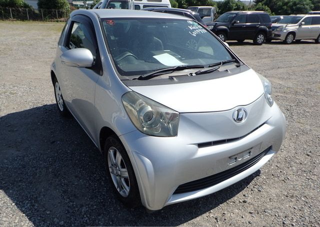 2009 TOYOTA IQ 100G LEATHER PACKAGE 96,093 km