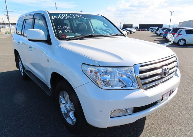 2009 TOYOTA LAND CRUISER AX G SELECTION 100,121 km