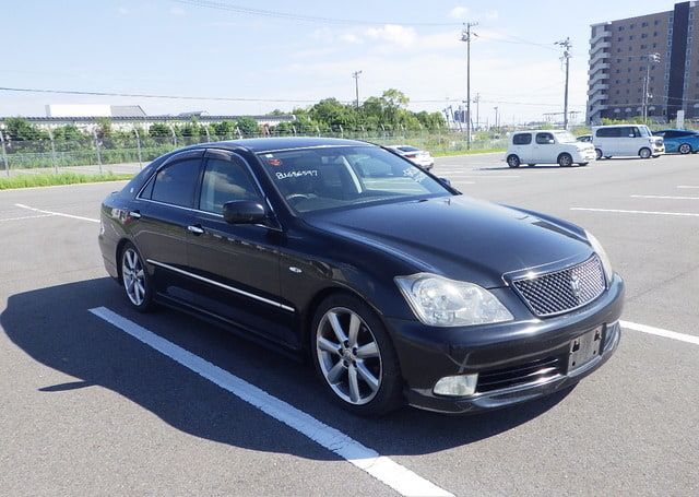 2004 TOYOTA CROWN ATHLETE 45,539 km