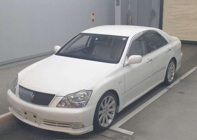 2004 TOYOTA CROWN ATHLETE 111,615 km