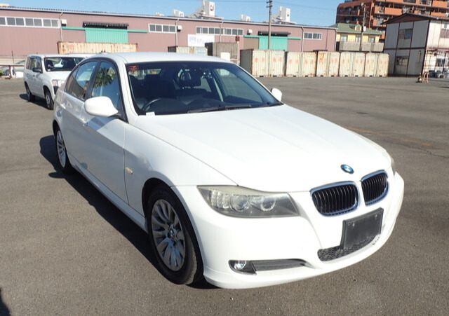 2009 BMW 3 SERIES 320I HIGHLINE PACKAGE 113,173 km