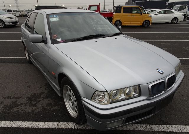 1997 BMW 3 SERIES 320I 121,000 km