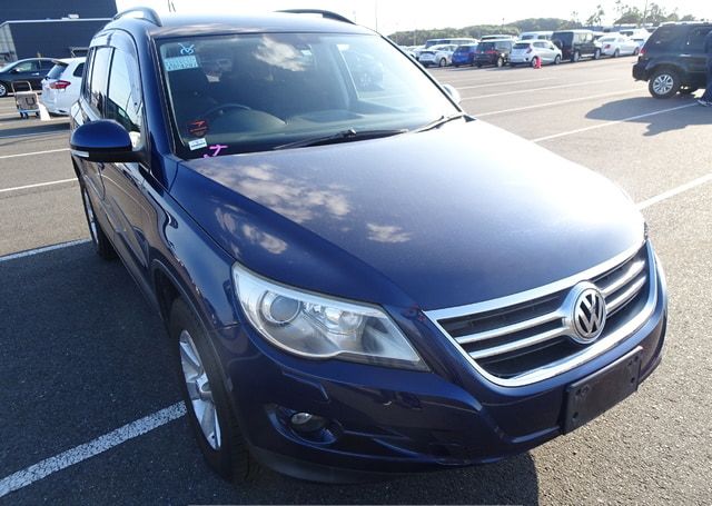 2010 VOLKSWAGEN TIGUAN TRACK AND FIELD 99,920 km