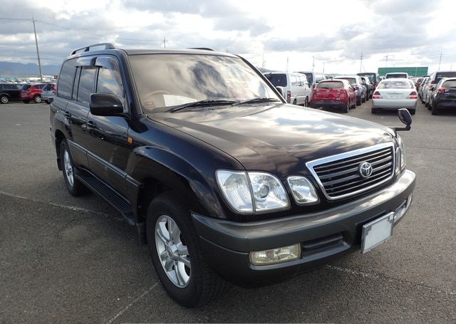 2001 TOYOTA LAND CRUISER CYGNUS 133,594 km