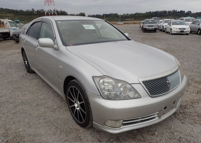 2004 TOYOTA CROWN ATHLETE 114,931 km