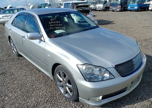 2004 TOYOTA CROWN ATHLETE 105,574 km