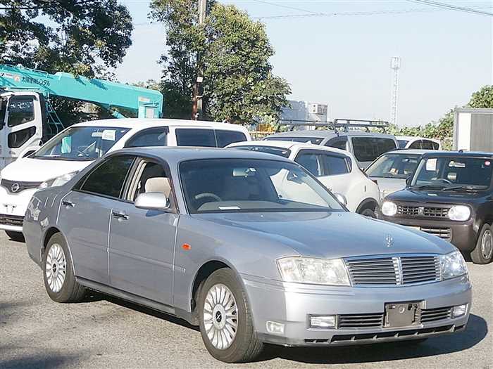 1999 Nissan Cedric Hardtop 45,900 km