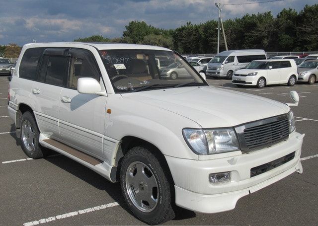 2002 TOYOTA LAND CRUISER VX LIMITED 196,967 km