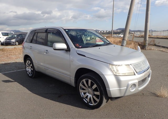 2006 Suzuki Escudo 2.7XS 105,625 km