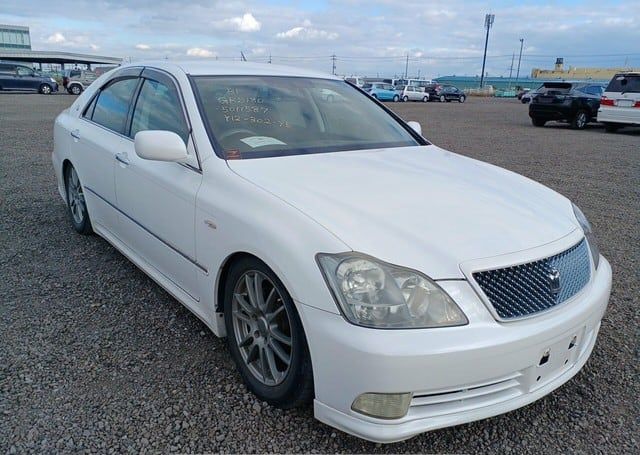 2005 TOYOTA CROWN ATHLETE 140,501 km