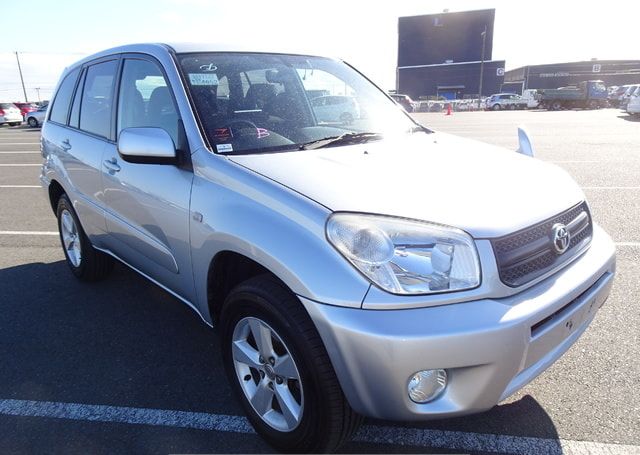 2004 TOYOTA RAV4 X G PACKAGE 95,391