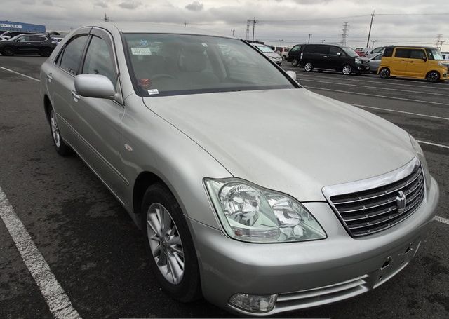 2004 TOYOTA CROWN ROYAL SALOON 63,297 km