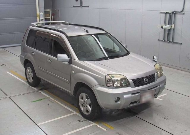 2004 NISSAN X-TRAIL X 95,646 km