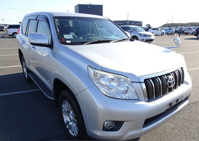 2009 TOYOTA LAND CRUISER PRADO TZ  235,043 km