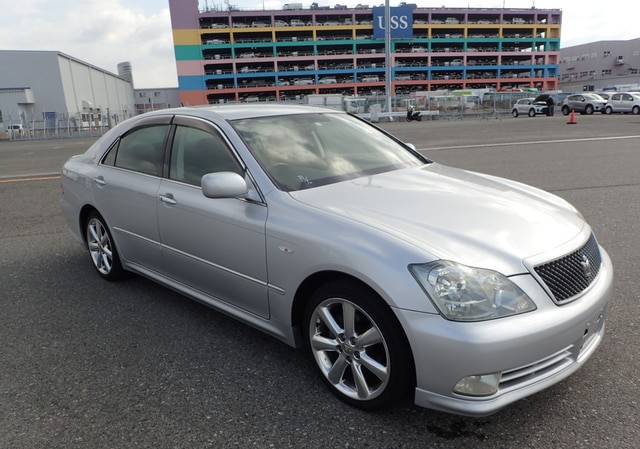 2005 TOYOTA CROWN ATHLETE PREMIUM 50TH EDITION 91,861 km