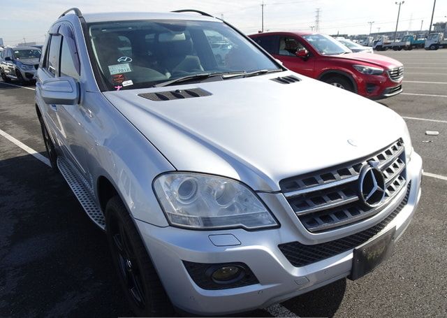 2010 MERCEDES-BENZ M-CLASS ML350 98,907 km