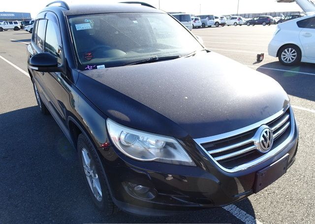 2010 VOLKSWAGEN TIGUAN 66,136 km