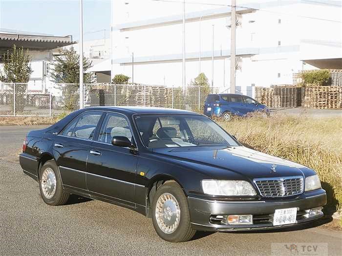 1996 Nissan Cima V8 41LV 106,400 km