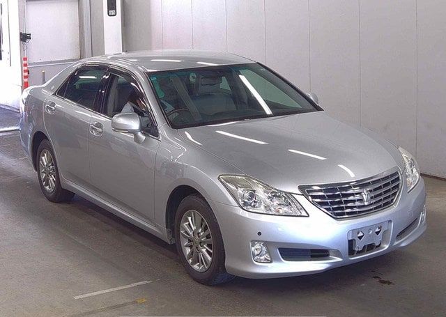 2008 TOYOTA CROWN ROYAL SALOON I-FOUR 95,853 km