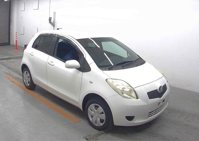 2005 TOYOTA VITZ F 158,228 km