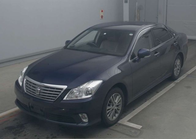 2010 TOYOTA CROWN ROYAL SALOON SPECIAL NAVI PKG 84,350 km