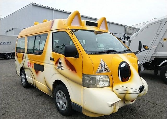 2006 TOYOTA HIACE VAN KIDS BUS 132,995 km