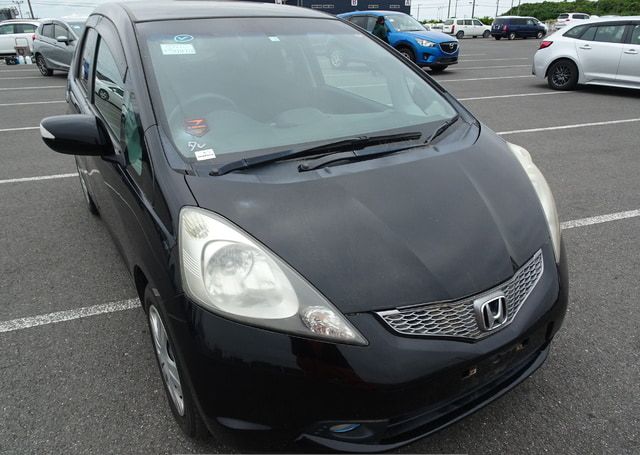 2010 HONDA FIT X 102,694 km