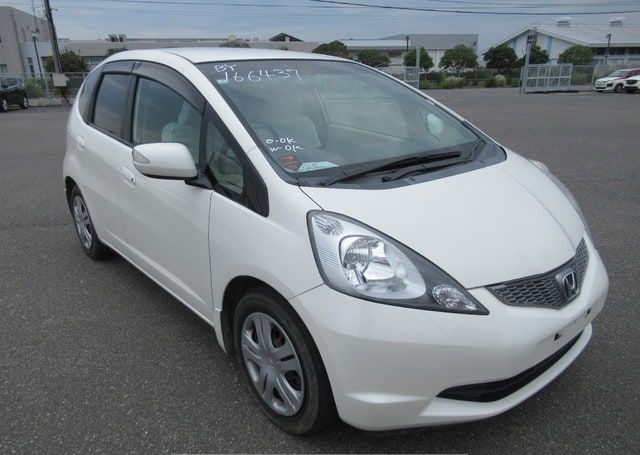 2010 HONDA FIT X 98,100 km