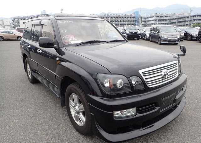 2001 TOYOTA LAND CRUISER CYGNUS 130,647 km
