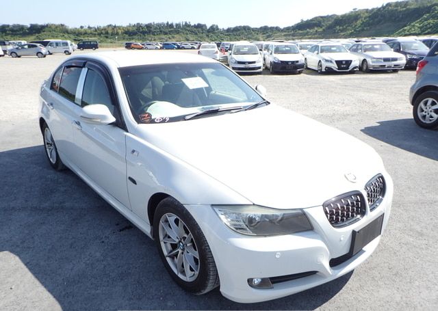 2010 BMW 3 SERIES 320I STYLE ESSENCE 46,028 km