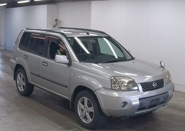 2004 NISSAN X-TRAIL S 99,597 km