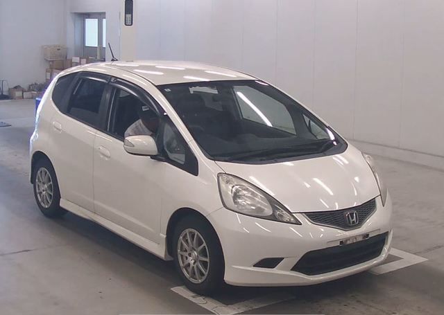 2008 HONDA FIT RS 129,186 km