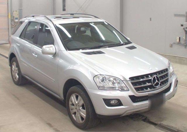 2010 MERCEDES-BENZ M-CLASS ML350 102,136 km