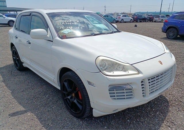 2008 PORSCHE CAYENNE GTS 145,300 km