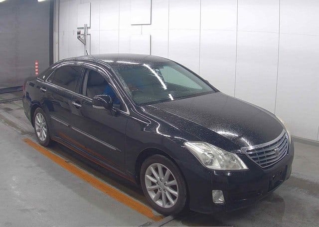 2009 TOYOTA CROWN ROYAL SALOON NAVI PACKAGE 90,189 km