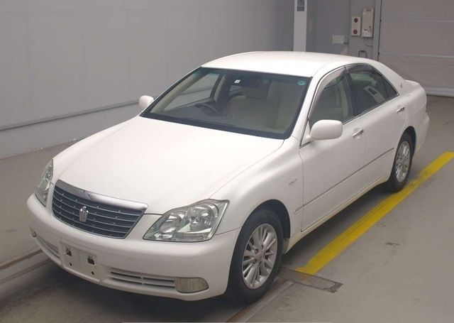 2004 TOYOTA CROWN ROYAL SALOON 63,209 km