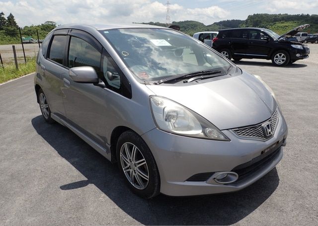 2008 HONDA FIT RS 100,753 km