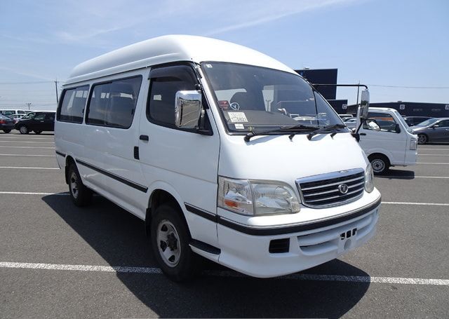 2002 TOYOTA HIACE WAGON Diesel 170,578 km