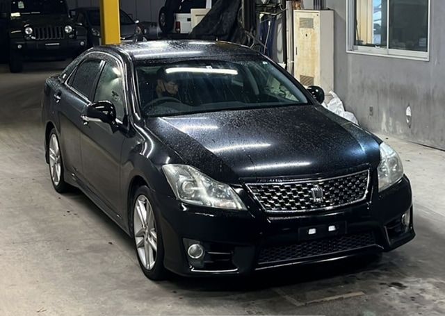2010 TOYOTA CROWN ATHLETE 137,135 km