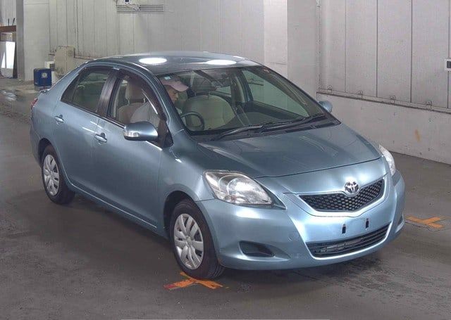 2010 TOYOTA BELTA X L PACKAGE 65,833 km