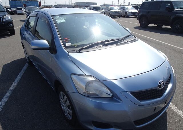 2010 TOYOTA BELTA X L PACKAGE 65,833 km