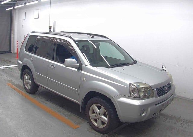 2004 NISSAN X-TRAIL X 96,650 km