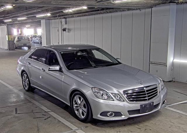 2010 MERCEDES-BENZ E-CLASS E350 AVANTGARDE 125,473 km